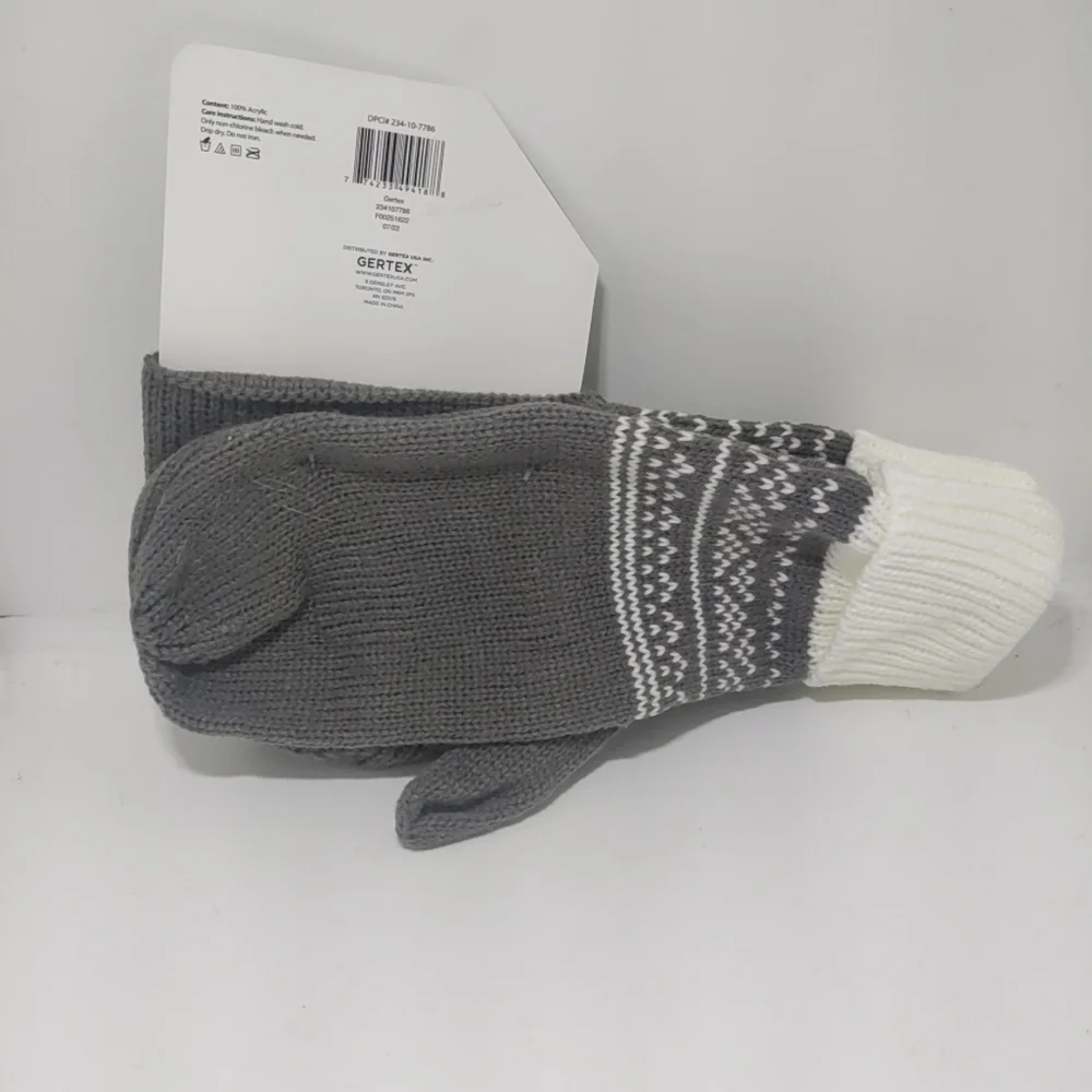Women's Drink Mittens Adult Size New With Tags.